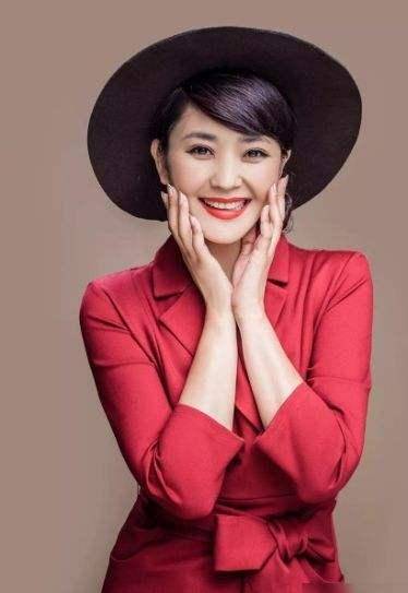 主持人方琼儿子的照片(方琼主持人结婚了吗)