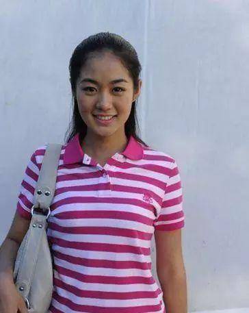 赵本山的现在的妻子(赵本山原来媳妇)