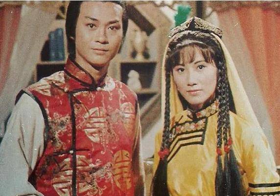 郑少秋沈殿霞结婚(郑少秋沈殿霞离婚)