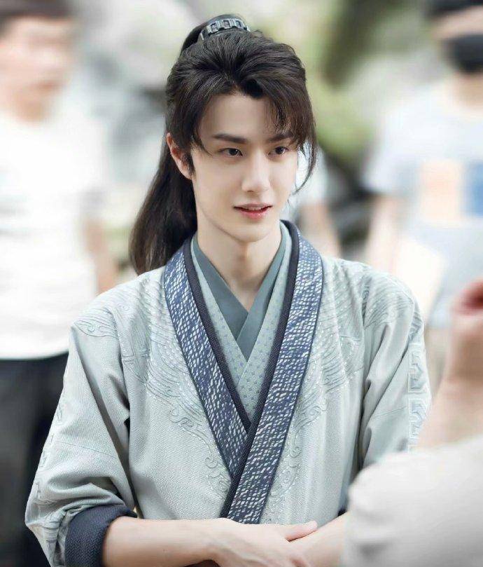 八佰王千源演的哪里人(八佰王千源演的谁)