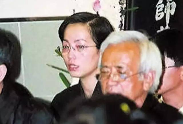 绝对美女的“石榴姐”，曾经的美少女，被周星驰培养，最终成为亿万富翁。