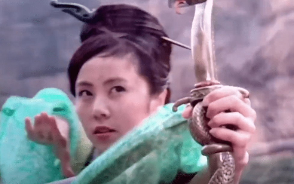 孙俪之前的舞蹈被吐槽为“练习”,现在44岁回来拍新戏,好看又少女。