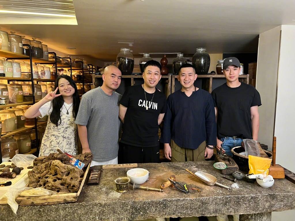 郑宇再次实话实说，并留言：你们这些艺人不用撕我。陈铭章导演表扬了我。