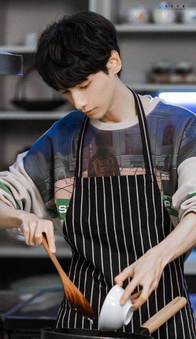 怎么形容罗云熙的颜值(罗云熙才艺)