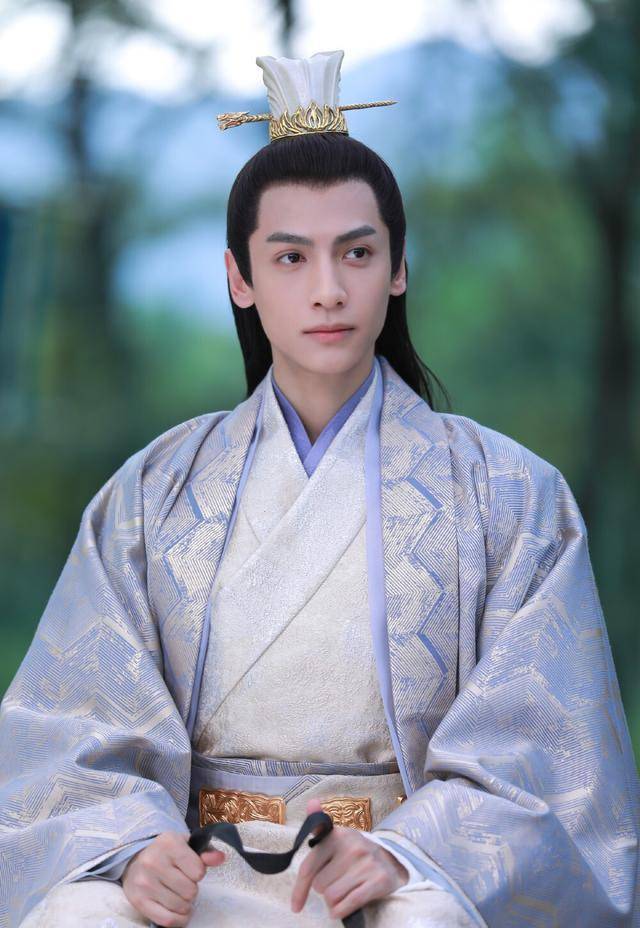 怎么形容罗云熙的颜值(罗云熙才艺)