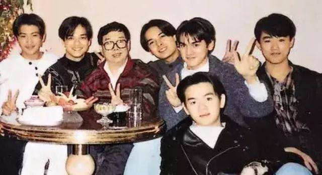 黎明现任女友(黎明与助理结婚)