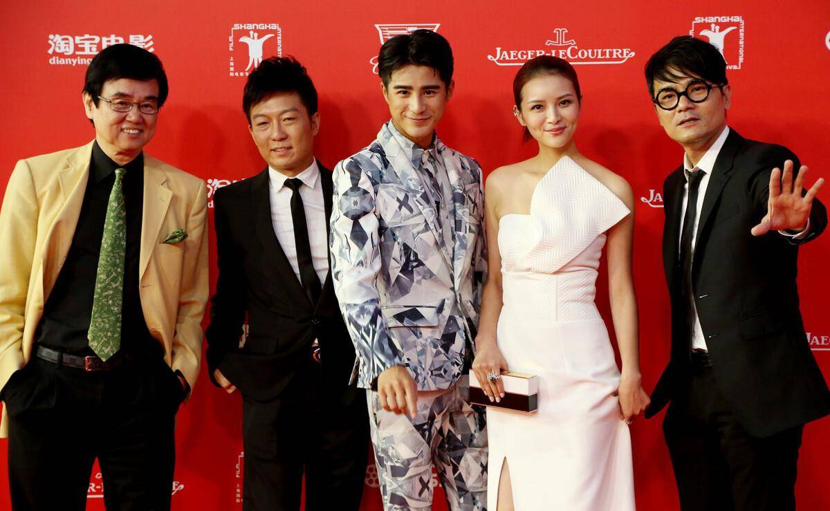 黄百鸣:错过周星驰,辞退王家卫,却陪妻子抗病16年的全能艺人(黄百鸣和王家卫)