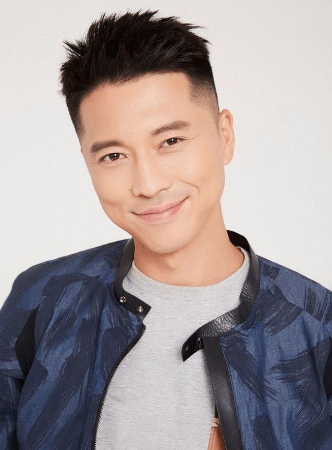 王磊发消息谈得飞天奖,感谢《功勋》的创作者。