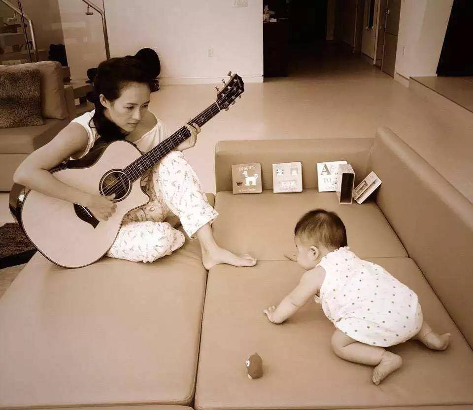 章子怡是后妈(章子怡才40岁)