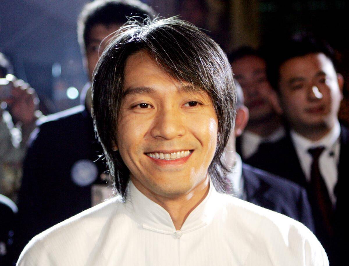 黄百鸣：错过周星驰，辞退王家卫，却陪妻子抗病16年的全能艺人(黄百鸣和王家卫)