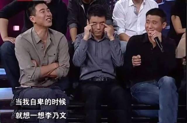 八佰王千源演的哪里人(八佰王千源演的谁)