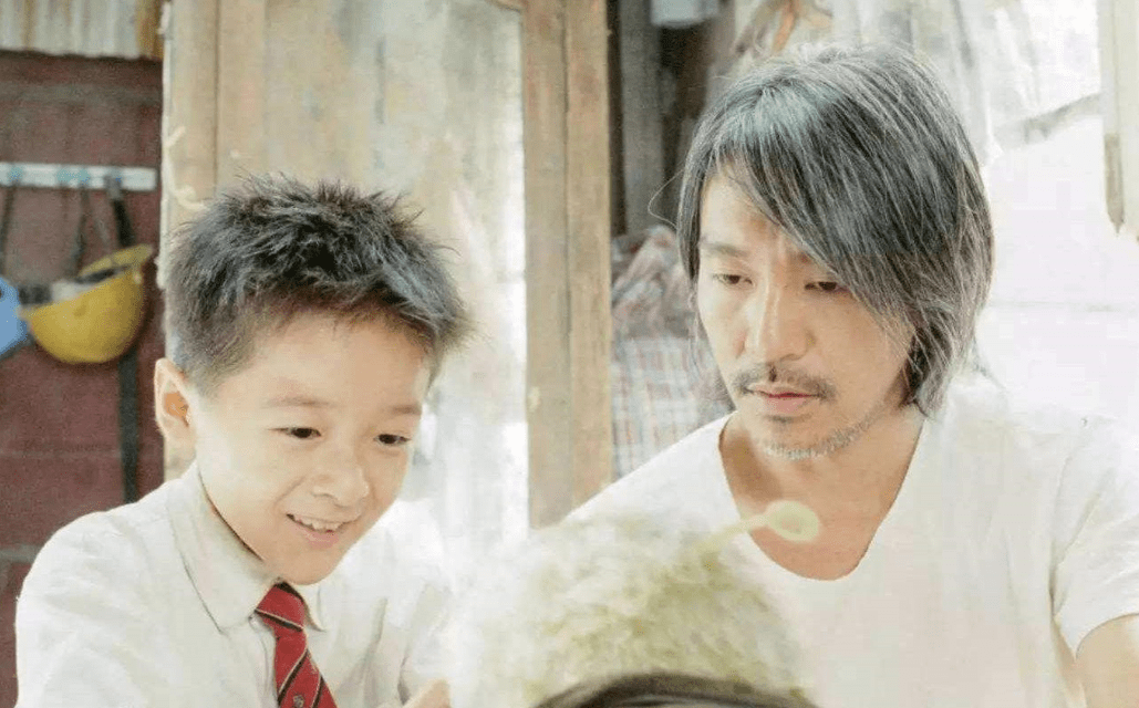 还记得《长江七号》的Dee吗？她曾经和张雨绮不相上下，但后来她得了肿瘤。