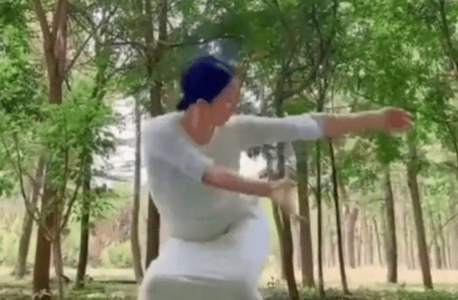 孙俪之前的舞蹈被吐槽为“练习”，现在44岁回来拍新戏，好看又少女。