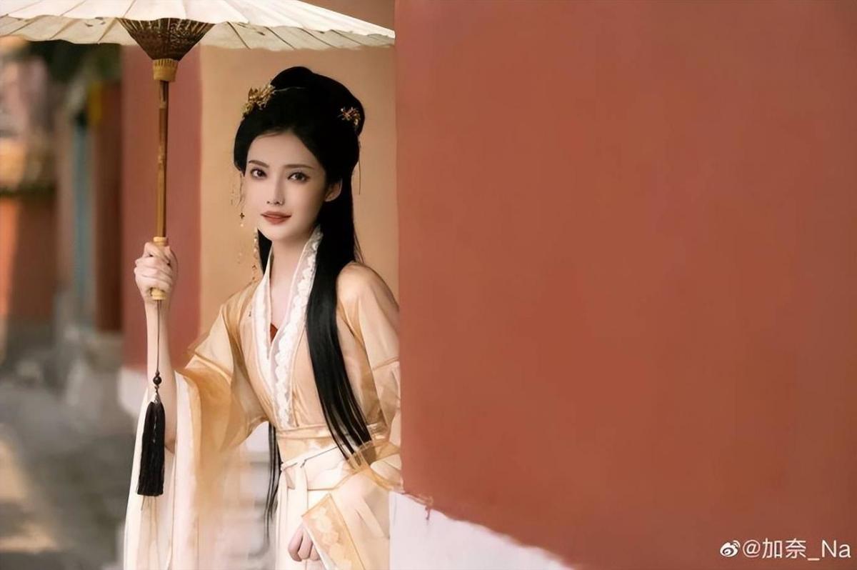 新疆女演员佳奈《梦华录》好漂亮!这就比刘的运更神奇了