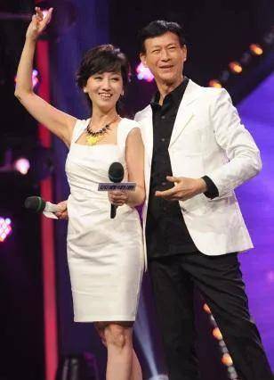 沈殿霞爱郑少秋吗(郑少秋靠沈殿霞)