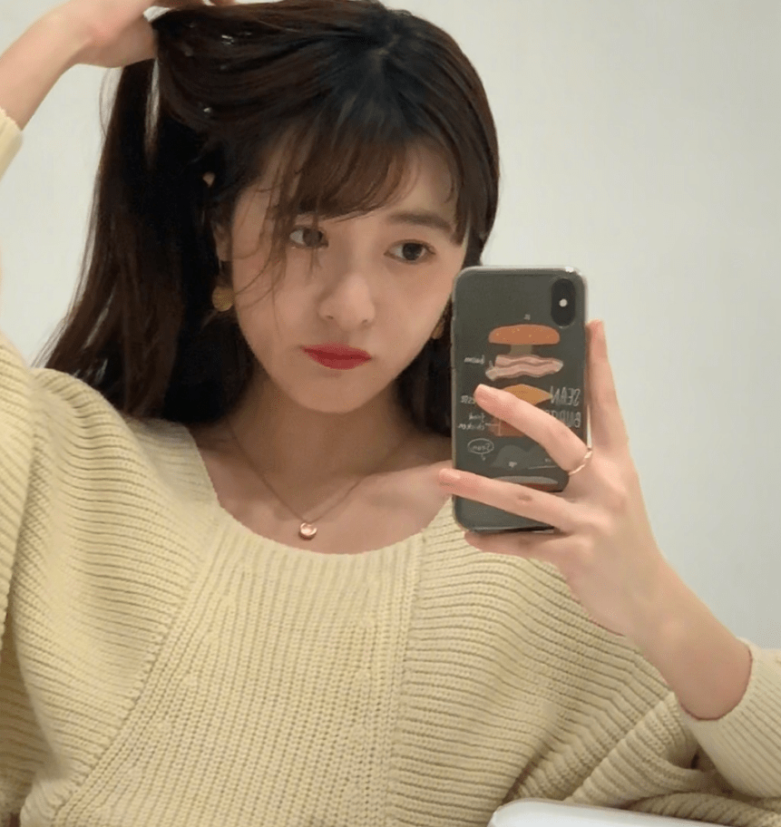 还记得《长江七号》的Dee吗？她曾经和张雨绮不相上下，但后来她得了肿瘤。