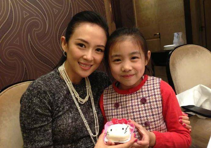 章子怡是后妈(章子怡才40岁)