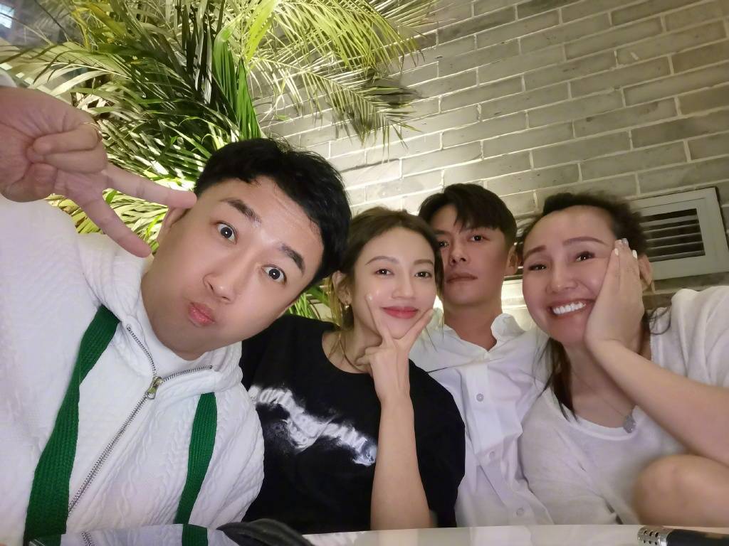 郑宇再次实话实说，并留言：你们这些艺人不用撕我。陈铭章导演表扬了我。