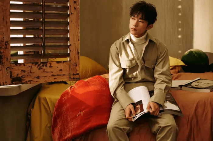 杰克逊易:考官被问及他的特权。他动了谁的奶酪?