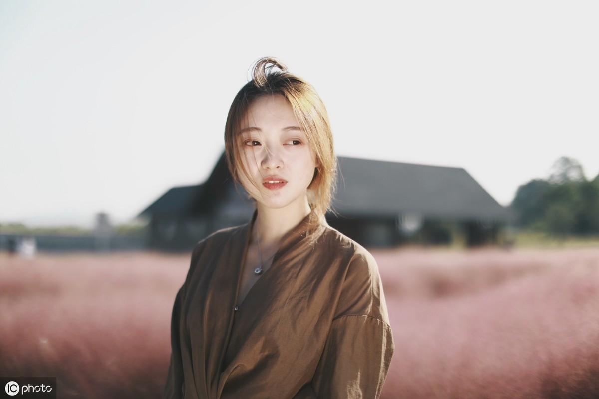 男生喜欢一个女生知乎,动漫海贼王中女帝为什么喜欢路飞