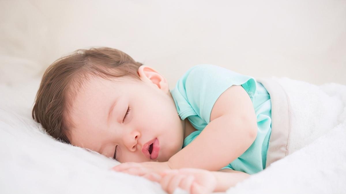 7岁男孩标准身高体重7岁孩子早餐吃多少适中