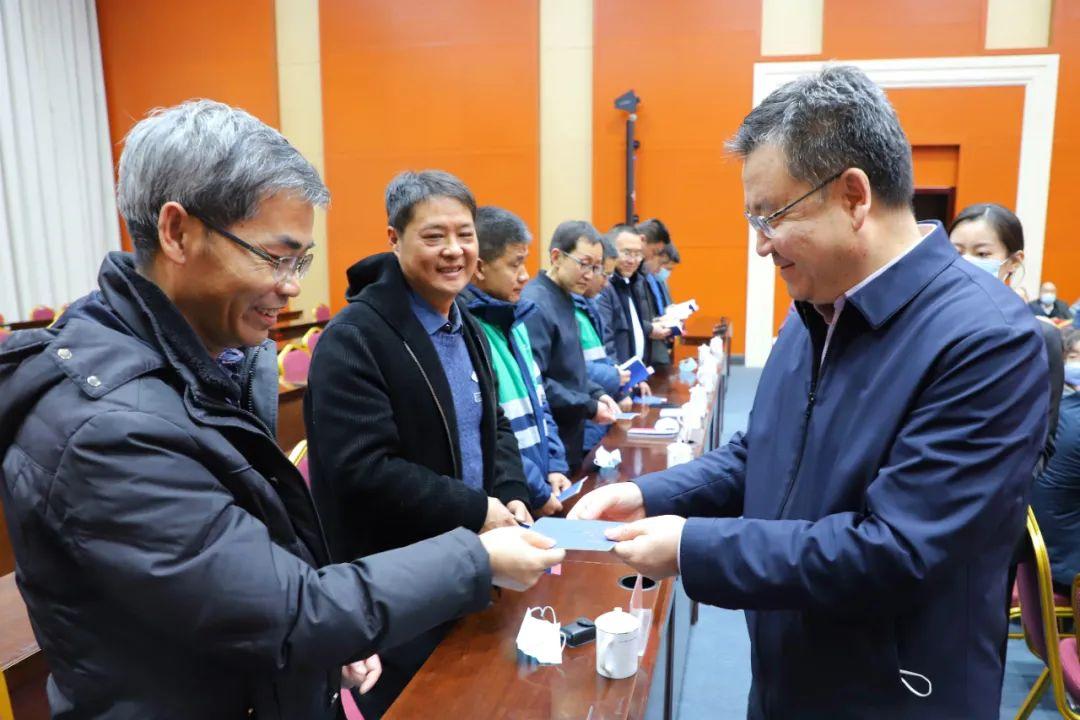 193男生找多高女生苏格拉底多高啊