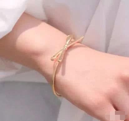 怎么测试男生喜不喜欢你但为什么一直不向你表白呢