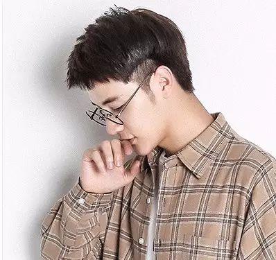 女生怎么叫才能吸引男生什么叫女人味