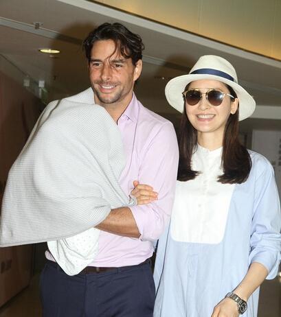 招呼语怎么打吸引人男人聊天开场白应该怎么说