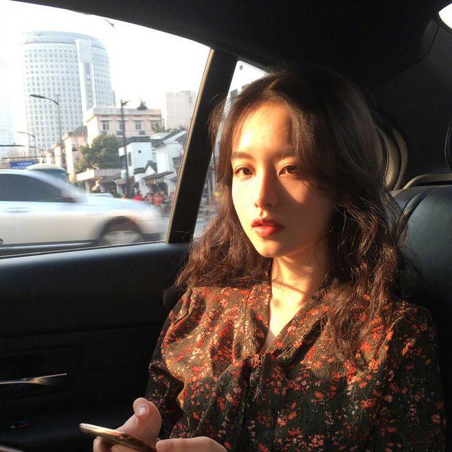 怎么对喜欢的女生表白刚刚认识一个星期的女孩子