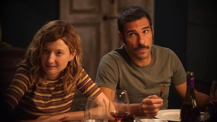 聊天怎样试探她喜欢你初中,女生喜欢一个人时