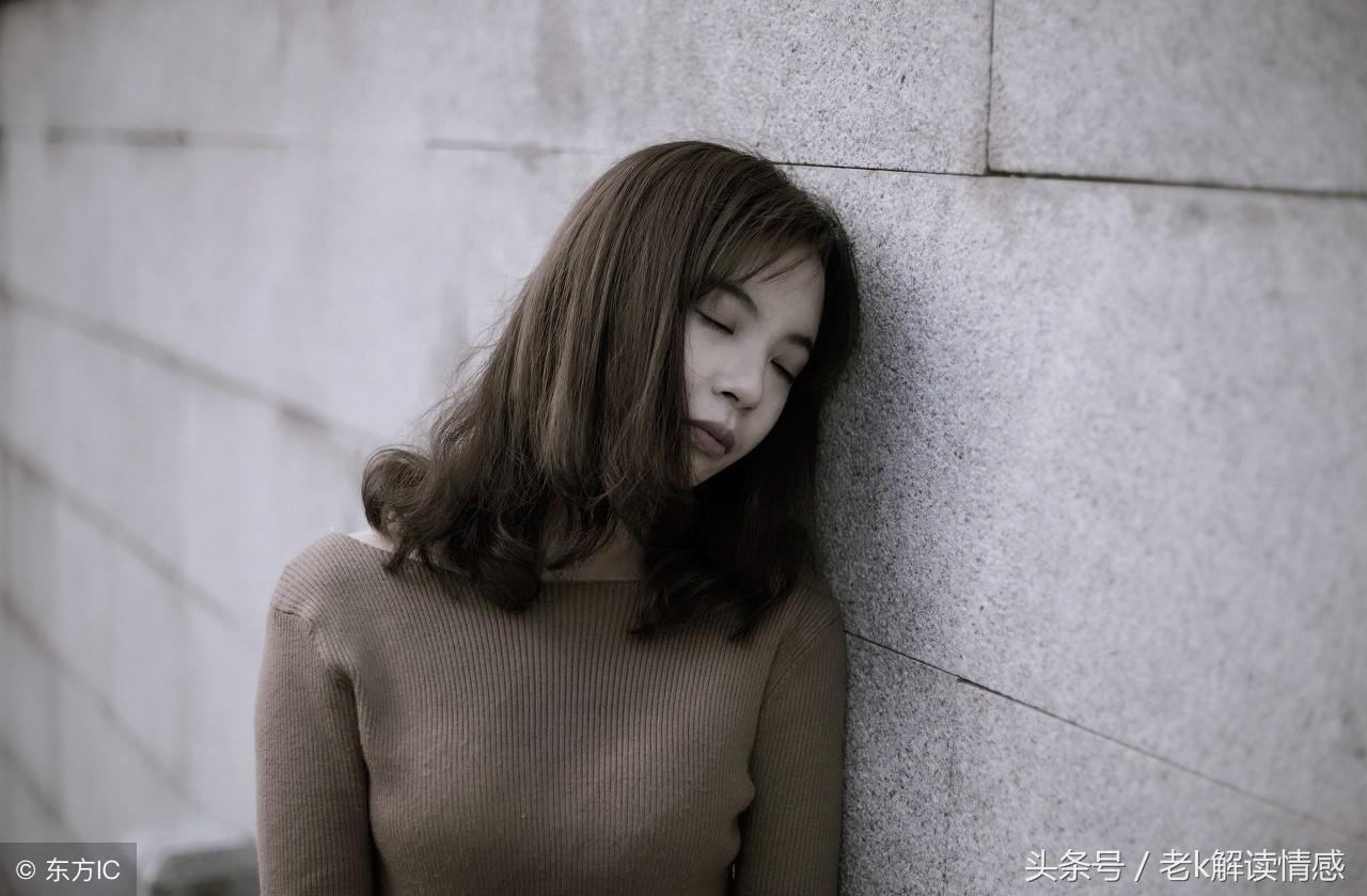 暗恋男生怎么让他喜欢你初中读初中的时候暗恋班里的一个女同学