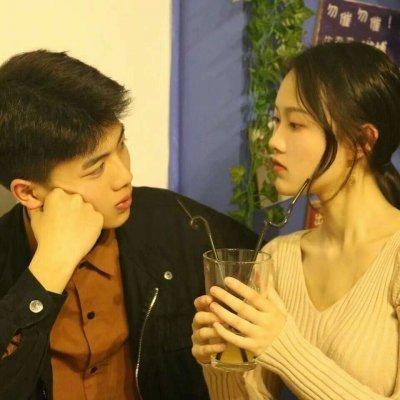 青春期男孩暗恋你的表现(对相亲男生有好感)