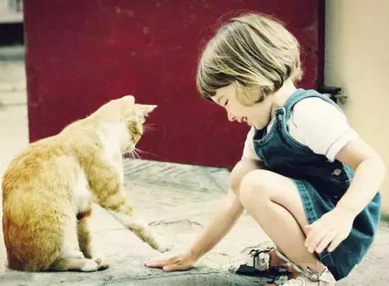 怎么知道男生喜欢我如何测试男生是否喜欢你呢