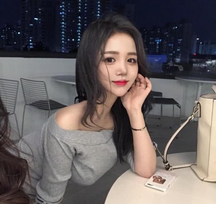 怎么让男生瞬间心动,画里的角色让你产生难以自拔的迷恋