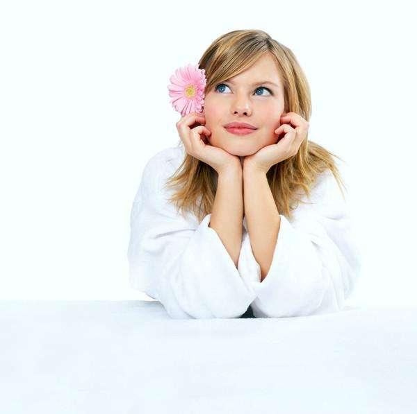 怎么知道一个男人喜欢你,怎样让一个男生承认他是喜欢你的