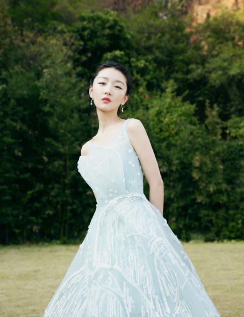 180男生眼中158女生,一米八六的男生适合多高的女生