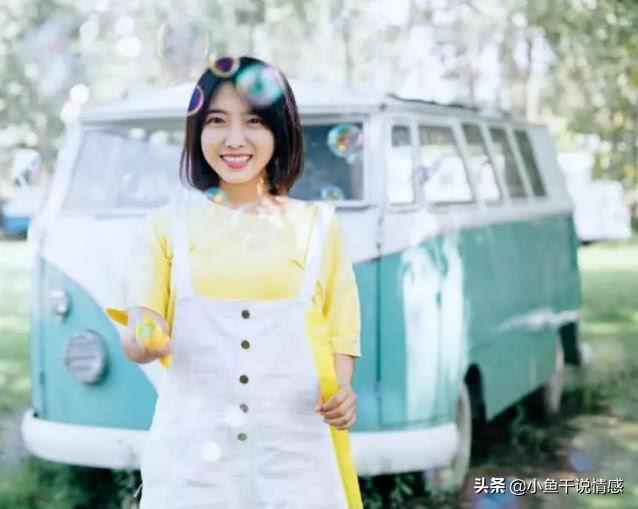 两个女生互相暗恋的特征女生愿意和你聊哪些话题