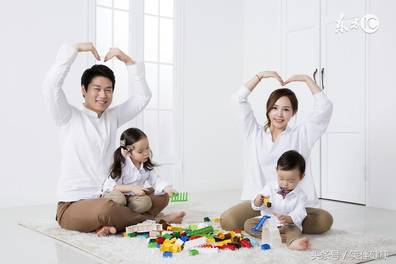 一个男人在车上要你是真爱吗什么叫做满大街都是爱意