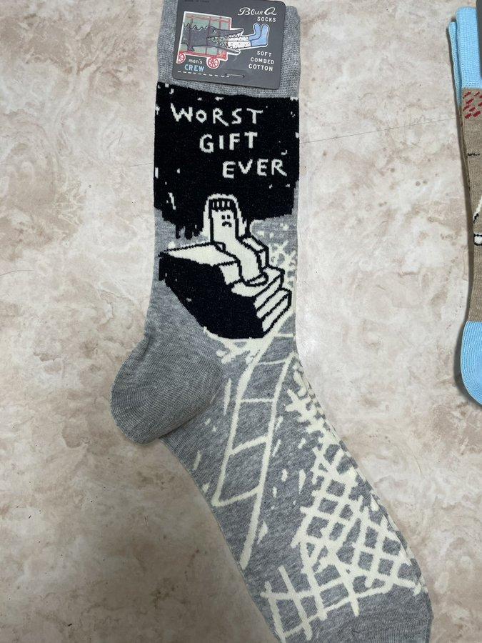 17岁男生最渴望收到的礼物送什么礼物给老人会让老人很开心