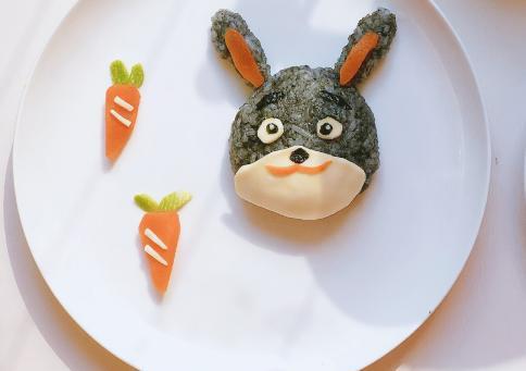 男朋友睡觉喜欢捏我的小兔子,儿童学泥塑小兔子步骤