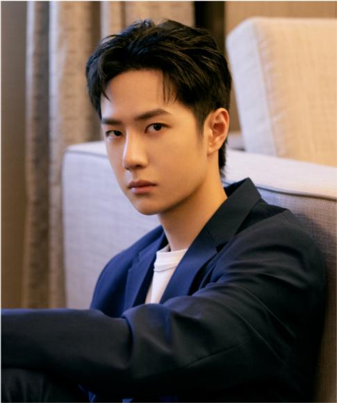 怎么去夸一个女人优秀一个女人每天不停的夸自己长得漂亮是什么心理