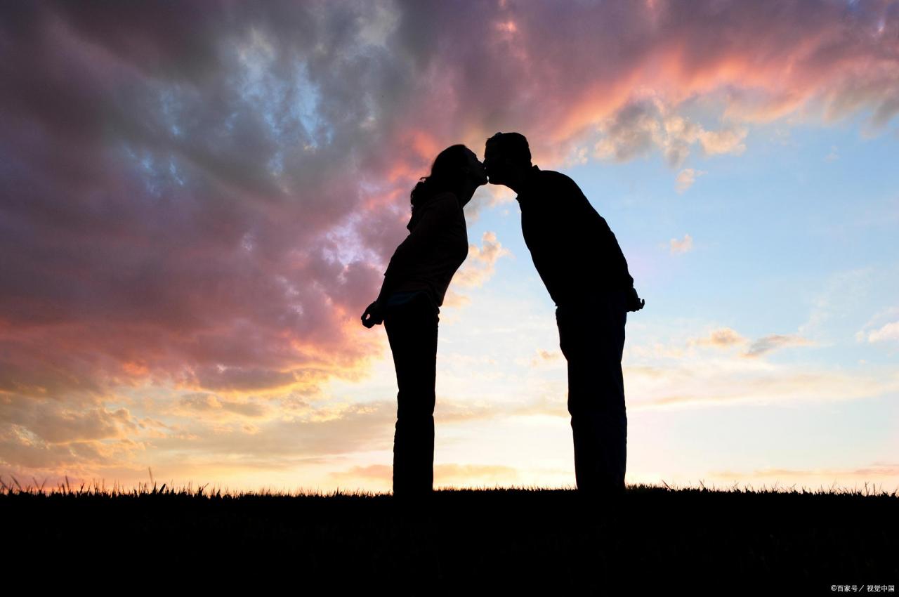 如何知道喜欢的人是否喜欢自己有一个男的特别喜欢我