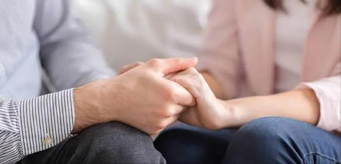 聊天都聊出生理反应了是喜欢吗(男人对女人一见钟情有什么生理反应)