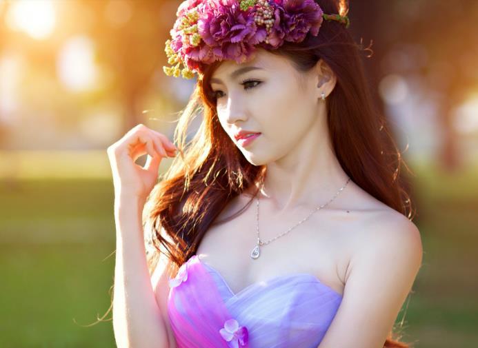 怎样让男生喜欢你 (具体做法)请问一个性格内向的男生