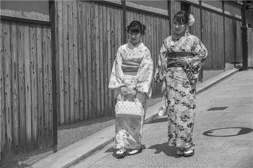 男生好听的两个字(好听的日语名字男生其中有晓远这两个字的)