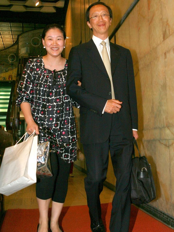 怎样看出男生是否喜欢你,怎么样辨别一个人到底喜不喜欢对方