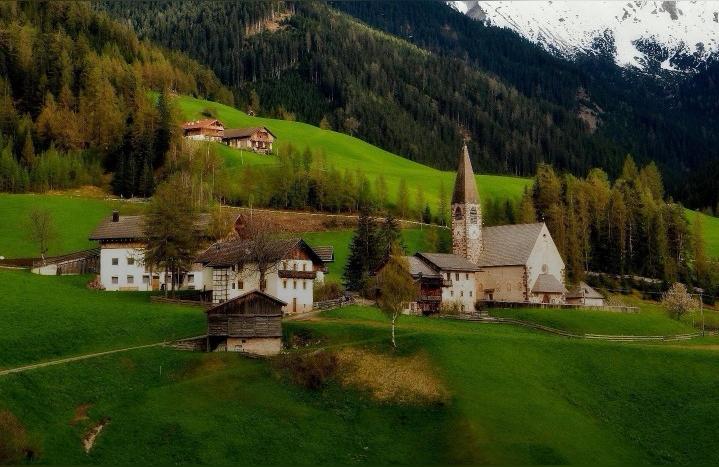 情侣之间聊什么情侣间最自然的相处模式是什么