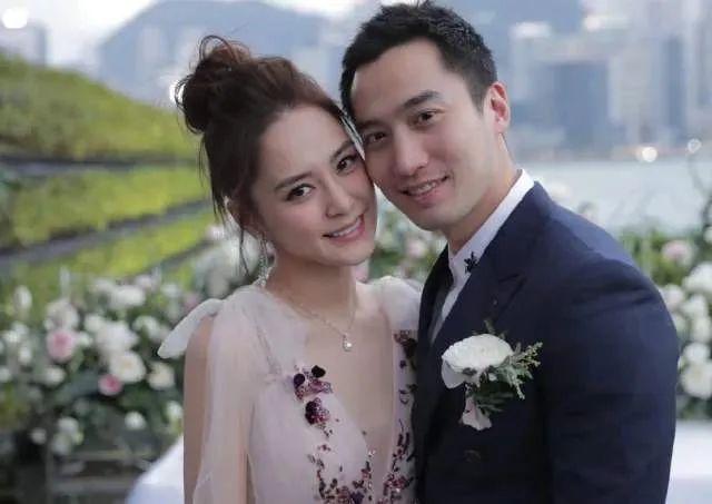 女人最聪明的离婚方式,是自己过好还是再跳入另一个家庭重新来过呢