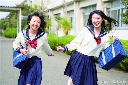 怎么看一个男生是不是喜欢你初中,有哪些适合中学生看的好电影值得推荐